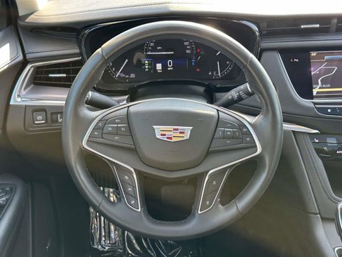 Used 2017 Cadillac XT5 Luxury w/ Driver Awareness Package image 20
