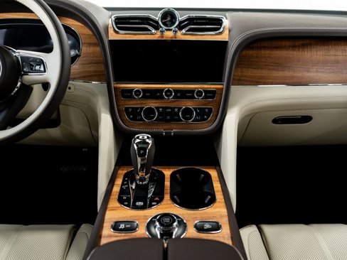 New 2025 Bentley Bentayga image 31