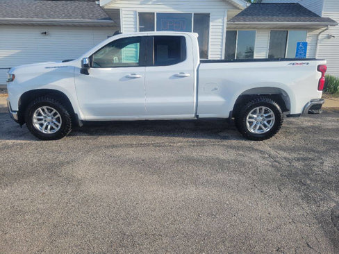Used 2020 Chevrolet Silverado 1500 LT image 3