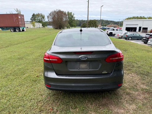 Used 2018 Ford Focus SE image 6