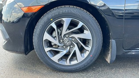 Used 2018 Honda Civic EX image 14