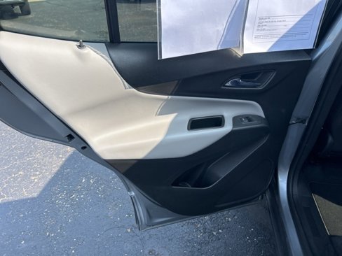 Used 2023 Chevrolet Equinox LT image 22