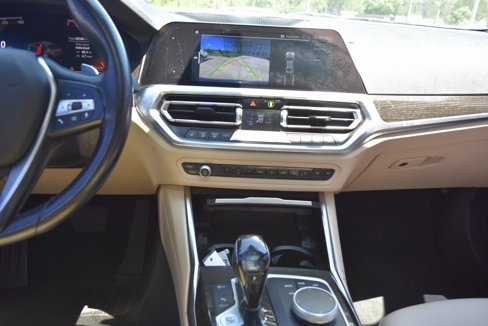 Used 2021 BMW 330i Sedan w/ Premium Package image 18