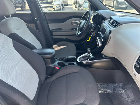 Used 2018 Kia Soul image 22