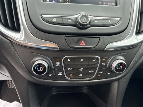 Used 2020 Chevrolet Equinox LT w/ Driver Convenience Package image 25