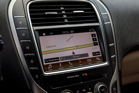 Used 2019 Lincoln Nautilus Select image 18