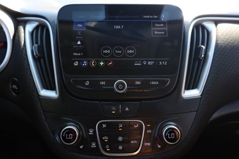Used 2023 Chevrolet Malibu LT image 28