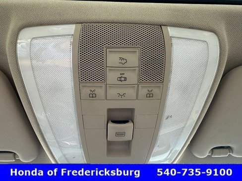 Used 2011 Mercedes-Benz C 300 Sport image 23