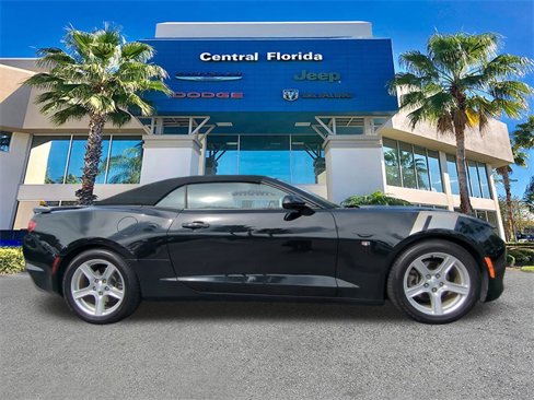 Used 2019 Chevrolet Camaro LT image 4