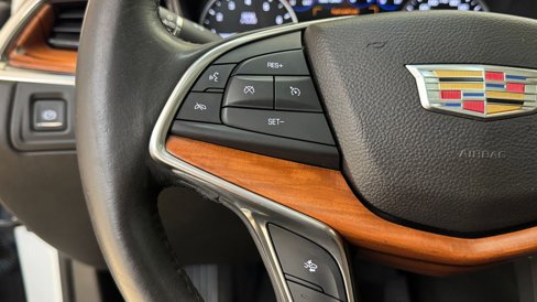 Used 2017 Cadillac XT5 Platinum w/ Driver Assist Package image 35