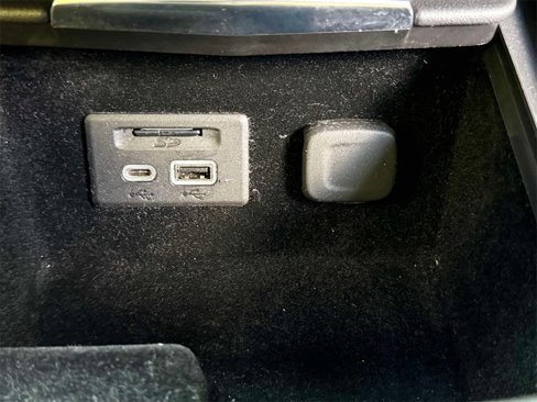 Certified 2021 Cadillac XT4 Premium Luxury w/ Technology Package image 27