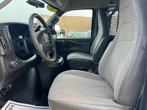 Used 2017 GMC Savana 2500 image 7