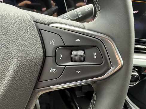 New 2025 Chevrolet Trax LT w/ Driver Confidence Package image 43