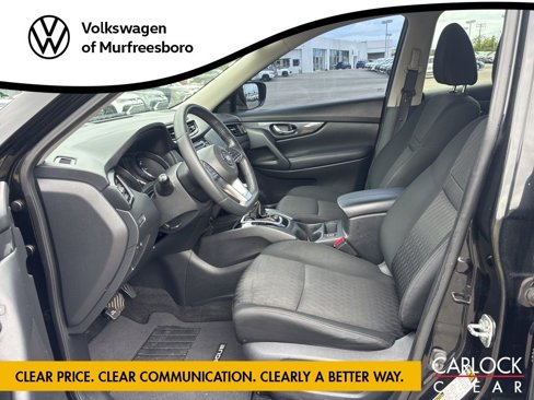 Used 2018 Nissan Rogue SV image 15