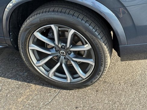 Used 2018 Volvo XC90 T5 Momentum image 9