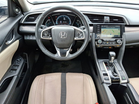 Used 2020 Honda Civic Touring image 12