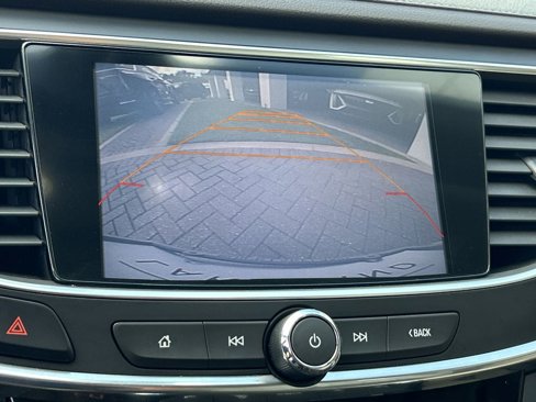 Used 2017 Buick LaCrosse Essence image 21