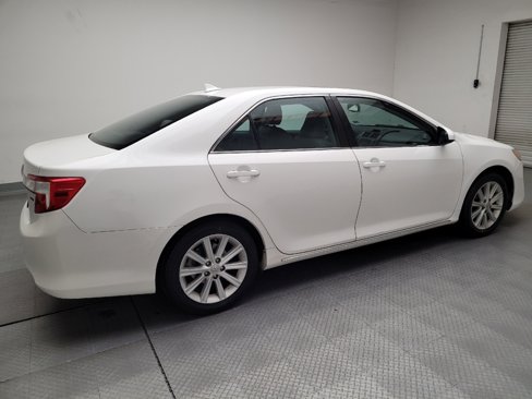 Used 2014 Toyota Camry XLE image 10