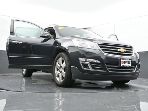 Used 2014 Chevrolet Traverse LTZ image 47