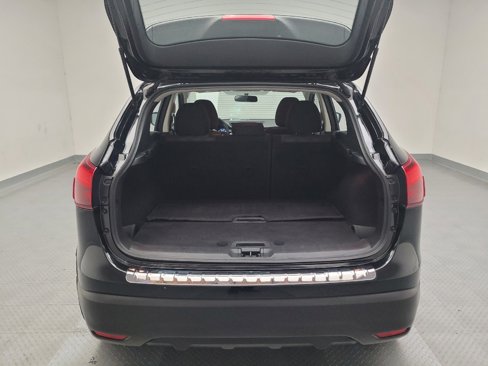Used 2018 Nissan Rogue Sport SV image 29