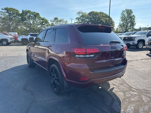 Used 2017 Jeep Grand Cherokee Altitude image 7