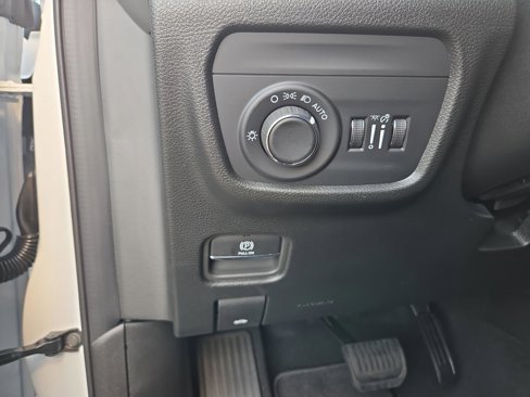 New 2025 Jeep Grand Cherokee Laredo X image 25