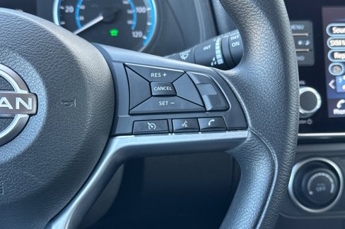 Certified 2024 Nissan Leaf S image 29