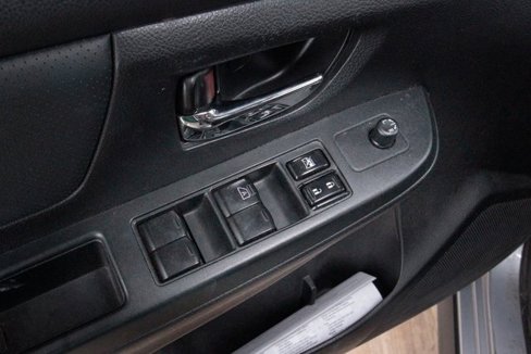 Used 2013 Subaru Crosstrek 2.0i Limited image 17