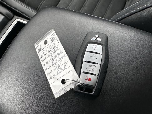 Used 2022 Mitsubishi Outlander SE image 37