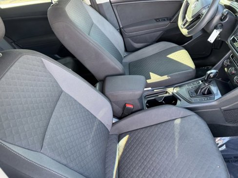 Used 2018 Volkswagen Tiguan S w/ Front Fog Lights Package image 19