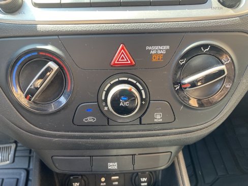 Used 2018 Hyundai Accent SE image 29