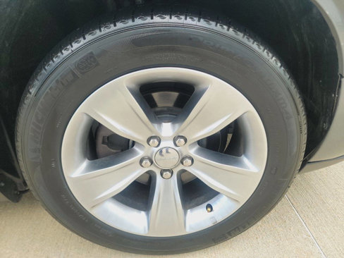 Used 2019 Dodge Challenger SXT image 21