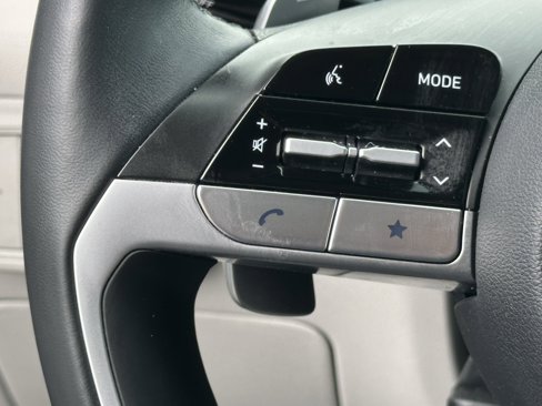 Used 2022 Hyundai Tucson Limited image 21