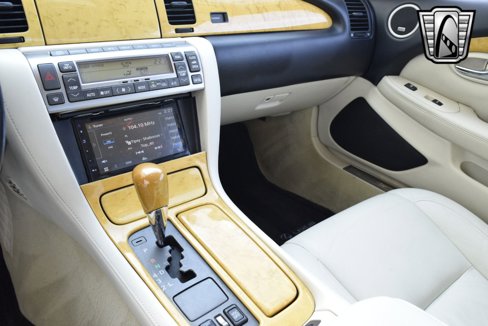 Used 2003 Lexus SC 430 Convertible image 23