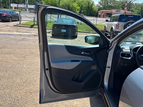 Used 2023 Chevrolet Equinox LS image 21