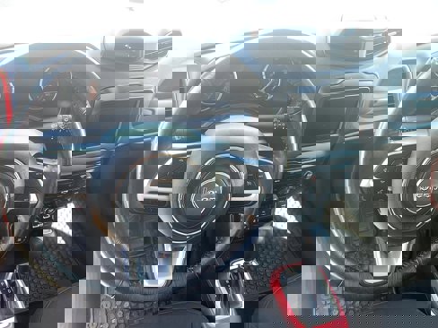 Used 2019 Jeep Renegade Trailhawk w/ LED Lighting Group image 15