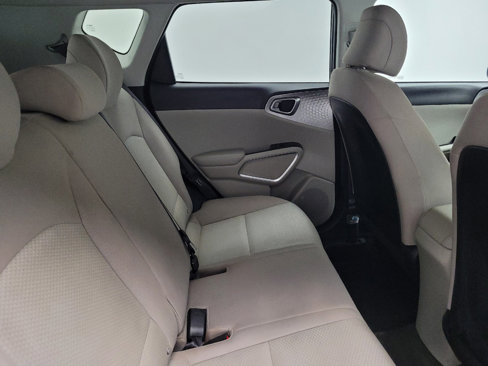 Used 2022 Kia Soul LX image 19