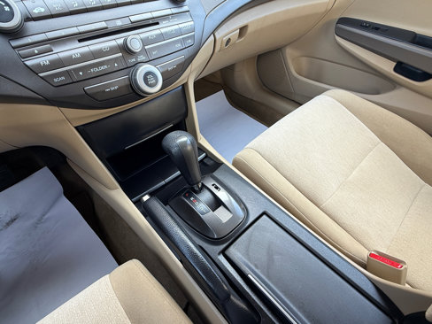 Used 2009 Honda Accord LX image 24