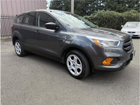Used 2017 Ford Escape S image 8