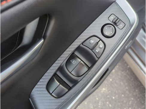 Used 2024 Nissan Sentra SR w/ SR Premium Package image 12