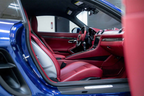 Used 2021 Porsche 718 Cayman GT4 image 46