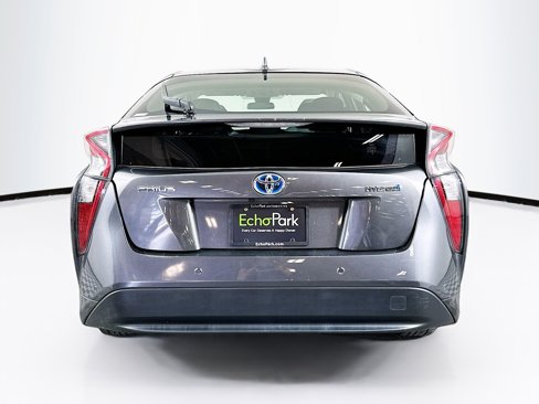Used 2017 Toyota Prius Two image 7