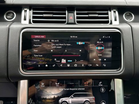 Used 2020 Land Rover Range Rover HSE image 21