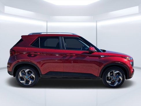 New 2025 Hyundai Venue SEL image 2