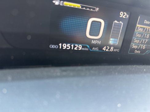 Used 2016 Toyota Prius Two image 4