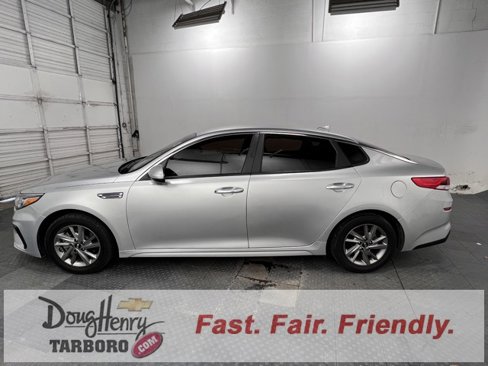 Used 2019 Kia Optima LX image 10