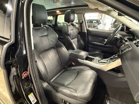 Used 2016 Land Rover Range Rover Evoque SE Premium image 13