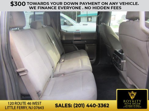 Used 2017 Ford F150 XLT w/ Equipment Group 302A Luxury image 10