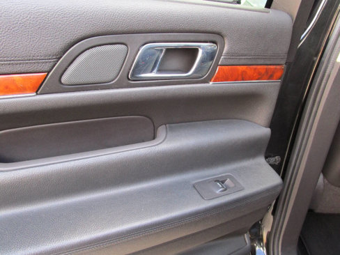 Used 2014 Lincoln MKT AWD w/ Equipment Group 201A image 18