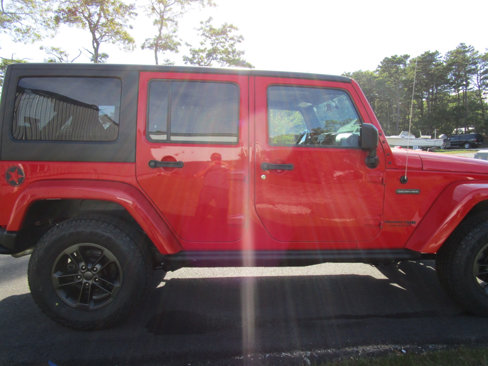 Used 2018 Jeep Wrangler Unlimited Sport image 7